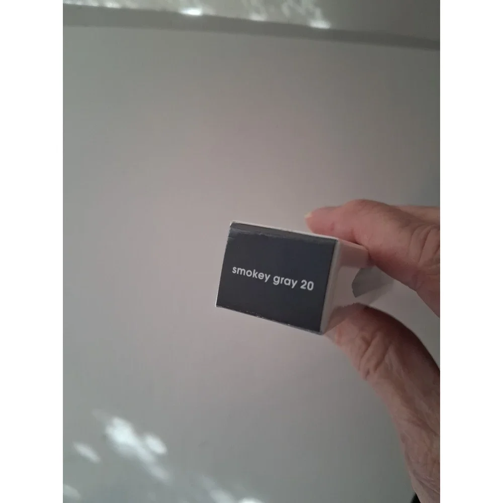 2 Eyeliners: Neutrogena Smokey Kohl Eyeliner & Intense Gel Eyeliner Smokey Grey
